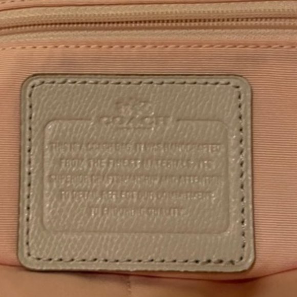 Beautiful Leather Peaches & Cream Tote - Picture 2 of 2